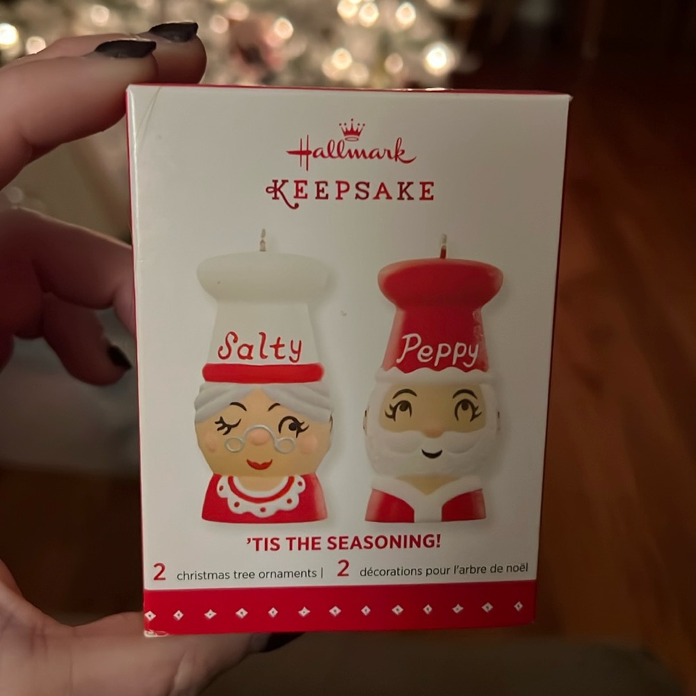 2015 Hallmark Keepsake "Tis the seasoning" Christmas tree ornaments (2)